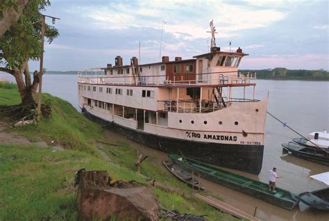 Amazon Riverboat Exploration | Earthwatch