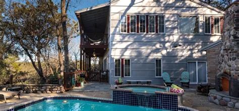 Hotels with Heated Pool and Private Pool Rooms in Texas