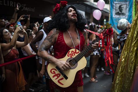 Party animal becomes legendary Carnival parade director | AP News