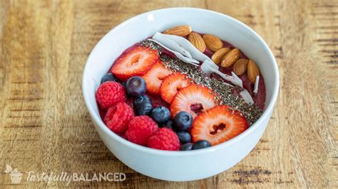 Acai Fruit Bowl – Tastefully Balanced