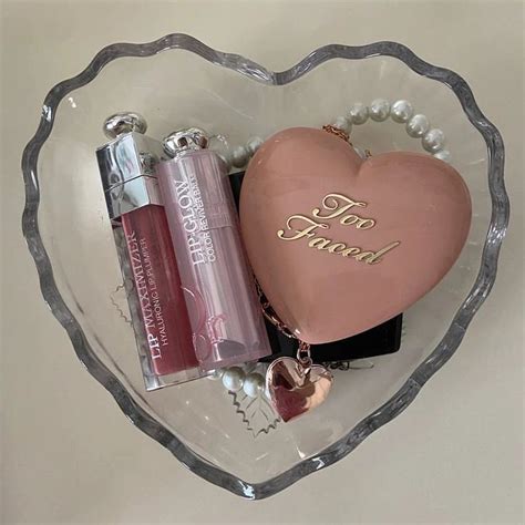 makeup lipstick coquette aesthetic pearls fashion red blush lipgloss ...