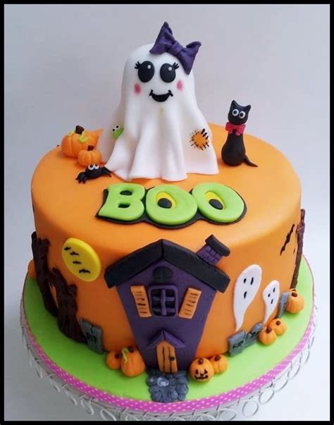 Boo | Halloween cake decorating, Halloween fondant cake, Halloween cakes