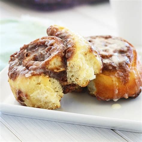 Cinnamon Rolls made with Pizza Dough (Best Recipe!) - Rasa Malaysia