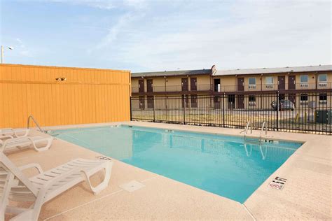 Super 8 Hotel Joplin, MO - See Discounts