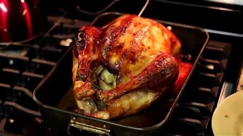 Try This Alton Brown Turkey Brine Recipe For An Amazing Thanksgiving ...