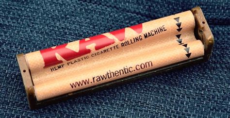 Tobacco Enthusiast's Guide to the Best Cigarette Rolling Machines - MUXIANG Pipe Shop