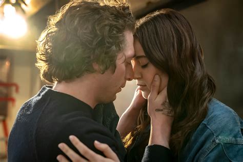 Jeremy Allen White on 'The Bear,' Carmy and Sydney's Relationship