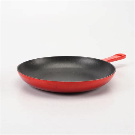 Le Creuset Enameled Cast Iron Skillet and Fondue Pot | EBTH