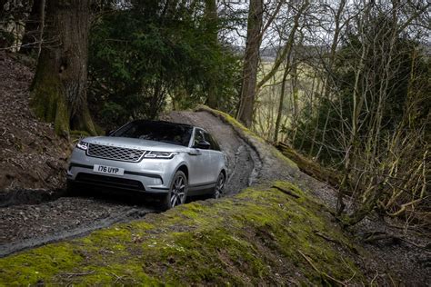 Range Rover Velar P400e hybrid (2021) | Reviews | Complete Car