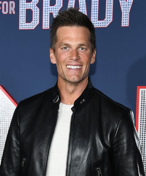 Tom Brady's Dad Says He Re-Retired to Avoid Being 'Hit One More Time ...