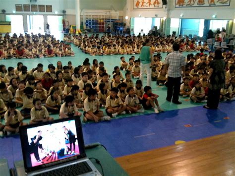 Sir Fong: Sir Fong visits Elias Park Primary!