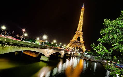 Eiffel Tower At Night Wallpapers - Wallpaper Cave