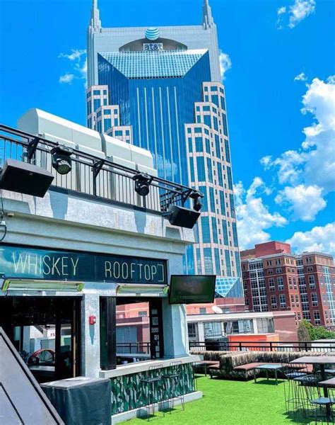 14 Rooftop Bars in Nashville | StyleBlueprint.com