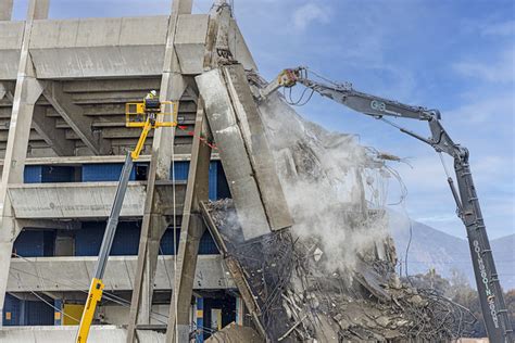 ⚾ San Diego Jack Murphy / Qualcomm Stadium Demolition 🏈 - a photo on Flickriver