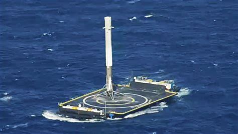 SpaceX Rocket Lands at Last. Take That, Robot Boat! | WIRED