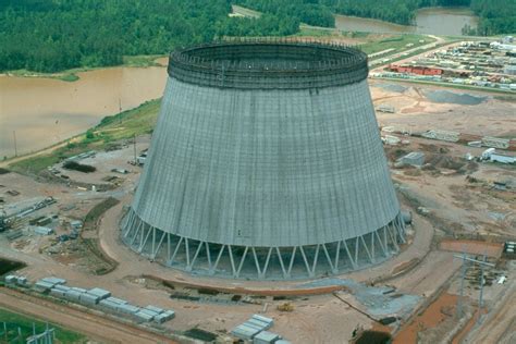 What you need to know about nuclear cooling towers | Duke Energy | Nuclear Information Center
