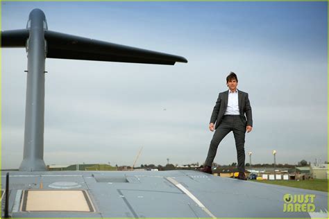 Tom Cruise Stands On a Plane in Exclusive 'Mission: Impossible - Rogue ...