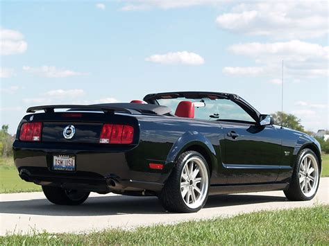 2005 Ford mustang gt convertible sale