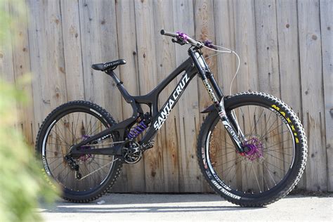 Santa Cruz V10 CC CUSTOM - Renan_Gallagher's Bike Check - Vital MTB