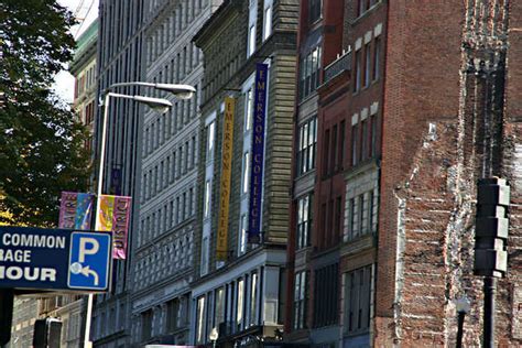 Emerson College (EC) Introduction and Academics - Boston, MA