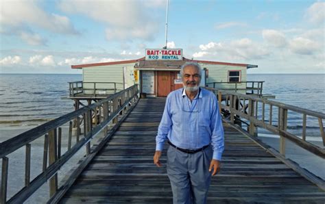 Long pier owner alleges something fishy in Redington Shores • St Pete ...