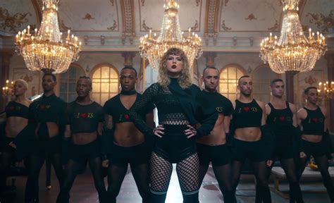 Every Reference From Taylor Swift’s “Look What You Made Me Do” Video That You May Have Missed ...