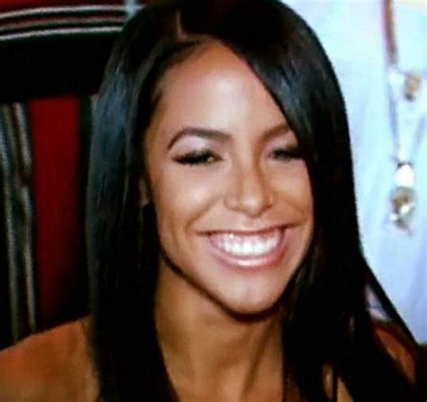 Aaliyah angel smile | Aaliyah, Aaliyah hair, Aaliyah style