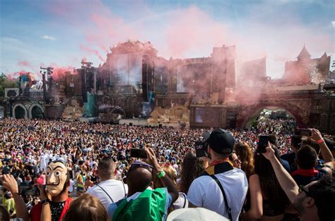 Tomorrowland's Online Festival: How to Watch