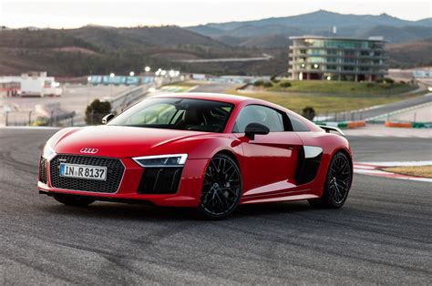 Everything You Want: 2017 Audi R8 V10 and V10 Plus Review - Automobile