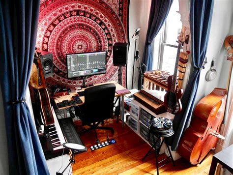 show your music setup Home Studio Ideas, Home Studio Setup, Studio Desk ...