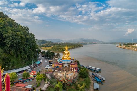 Golden Triangle - Chiang Rai & Phayao - Amazing Thailand