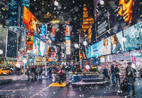 New York City at Christmas: Ultimate guide to visiting NYC in December ...