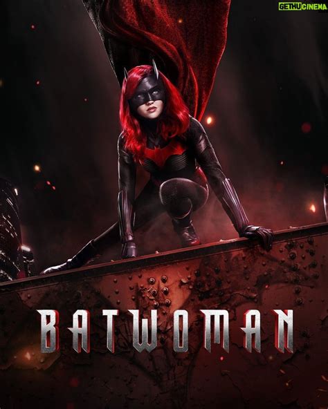 Christina Wolfe Instagram – UK audiences! Batwoman starts tonight at 9pm on E4 🖤Hope you are all ...