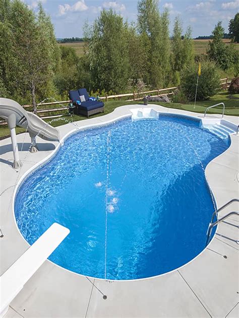 Fox Pools - Ultra Modern Pool & Patio