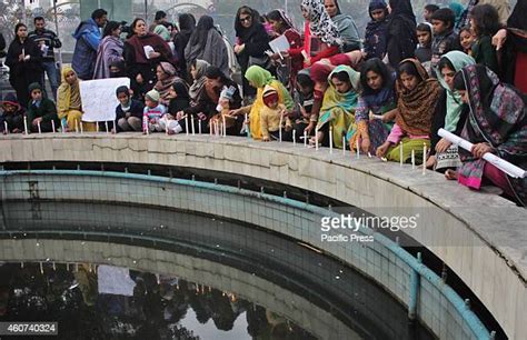 18 Party Pakistan Tehreek Insaf(pti)women Wing Stock Photos, High-Res ...