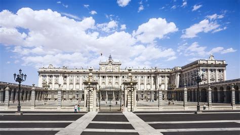 Royal Palace of Madrid, One of The Largest and Most Beautiful Castles ...