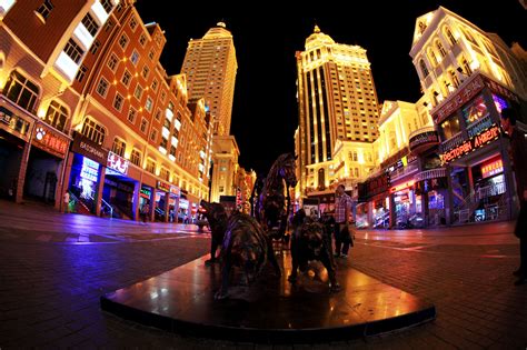 值得一游的满洲里市夜景|图说内蒙|满洲里_凤凰旅游