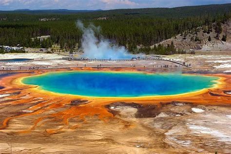 16 Absolute Best Things to Do in Yellowstone (+Map & Tips)