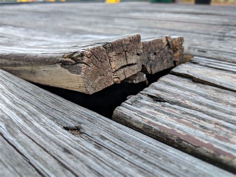 7 Warning Signs Of A Dangerous Deck and How To Repair Them - dkr