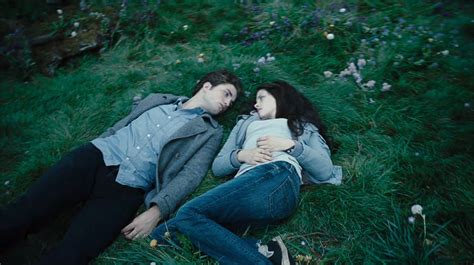 Bella/Edward Twilight trailer 3 HQ - Edward and Bella Image (2556256) - Fanpop