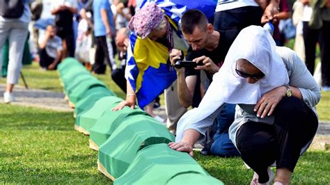 Archbishop of Sarajevo remembers victims of Srebrenica massacre ...