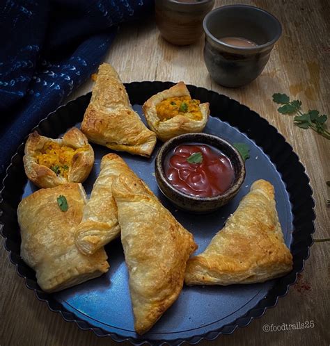 Spicy Potato Puff Pastry/Aloo Puffs - food-trails