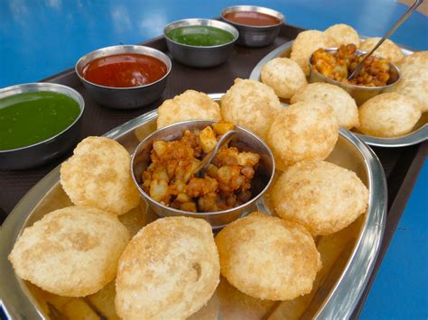 File:Pani puri Gol Gappa, Foods of India.jpg