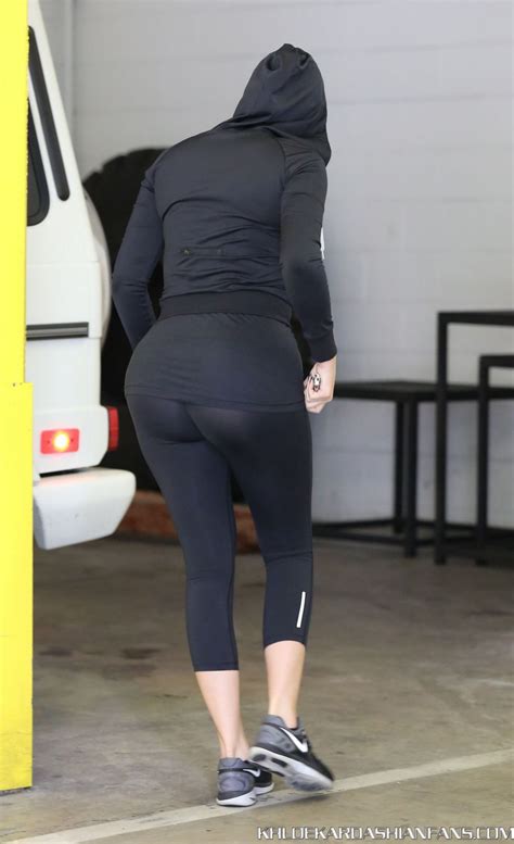 KHLOE KARDASHIAN Arrives at a Gym in Los Angeles – HawtCelebs