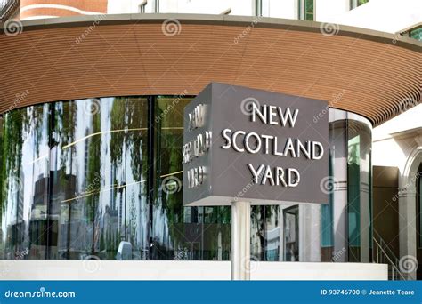 New Scotland Yard sign editorial image. Image of office - 93746700