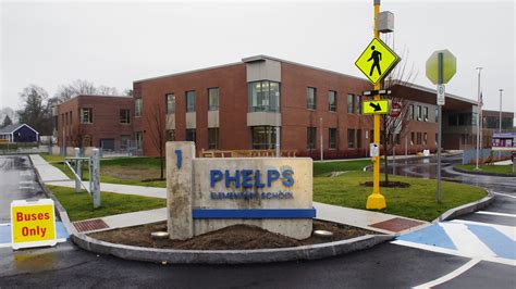 New Phelps Elementary School opens ahead of schedule in Rockland