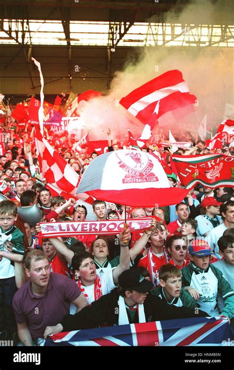 THE KOP ANFIELD LAST GAME BEFORE ALL SEATER 30 March 1995 Stock Photo - Alamy