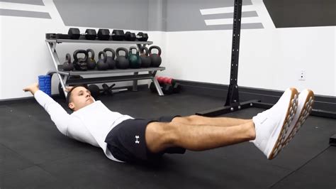 How to Do the Hollow Hold Position for Six-Pack Abs and Stronger Lifts ...