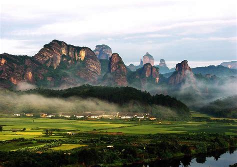 Danxia Mountain | Travel China with Me