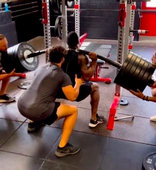 NFL star Nick Chubb lifts near 700lbs weight in 'insane' video as fans ...